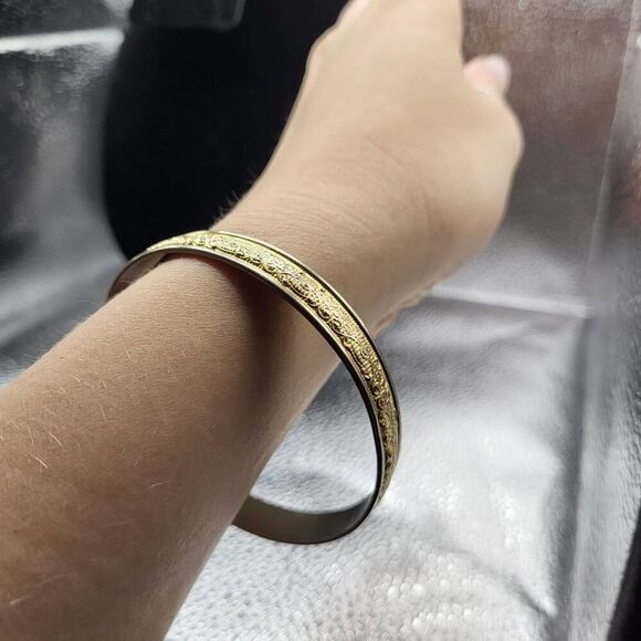 Vintage 90s Gold Filigree Bangle Bracelet - Picture 1 of 4